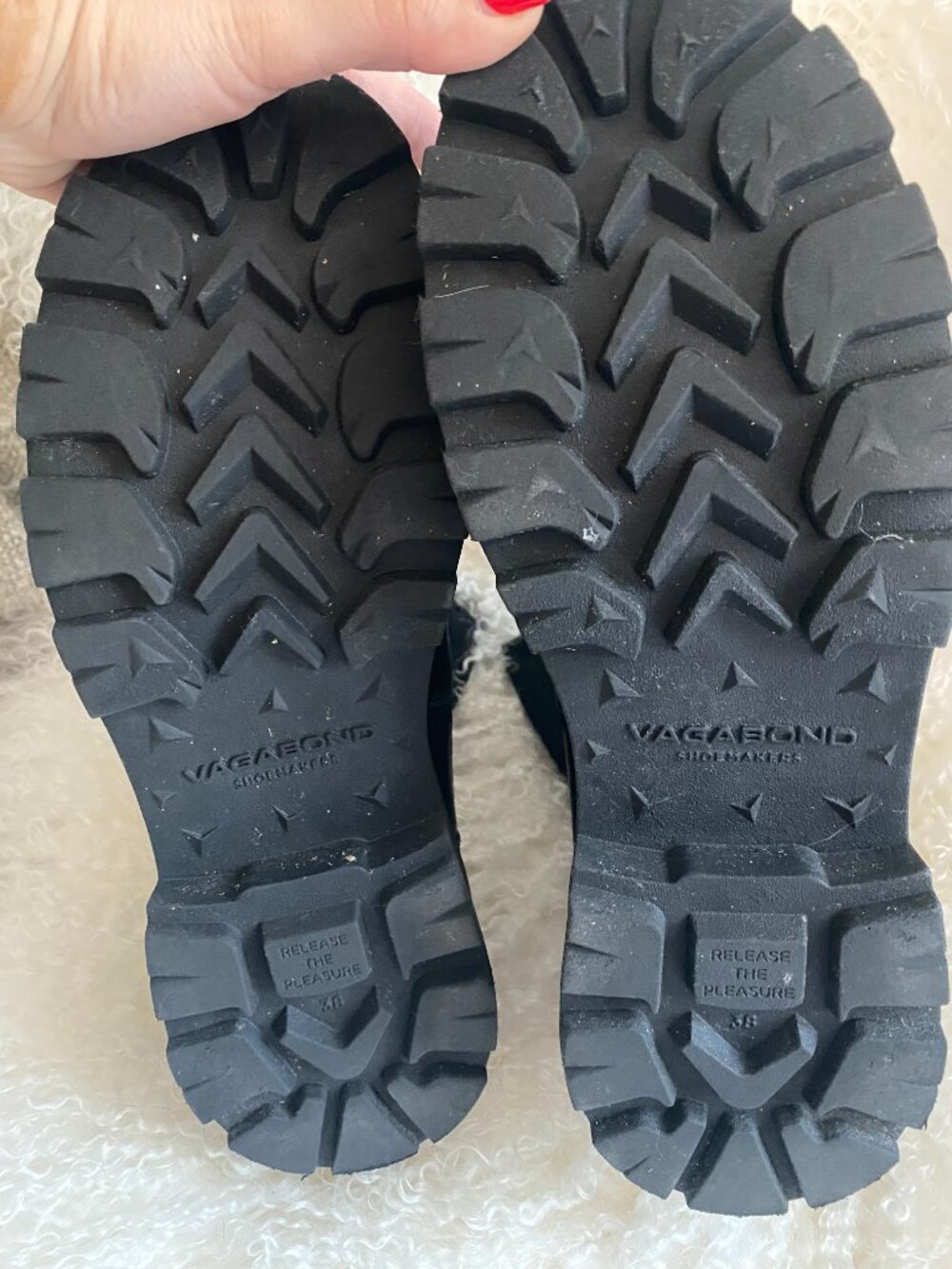 Vagabond Shoemakers | Cosmo 2.0 Ankle Boot - Picture 6 of 13
